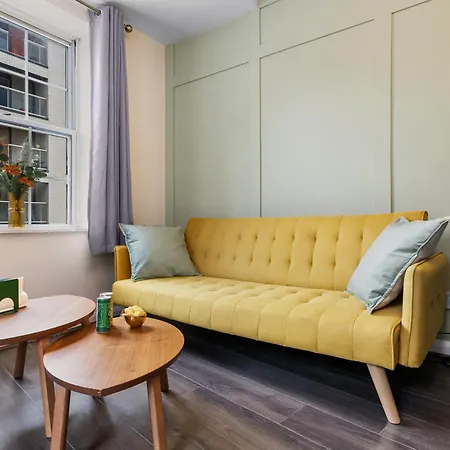 Chic 2 Bedroom Apartment Near Liverpool Street By Gold Stays London Exterior photo